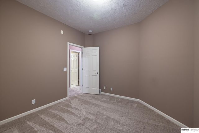 4715 N 134th Avenue, Omaha, NE 68164