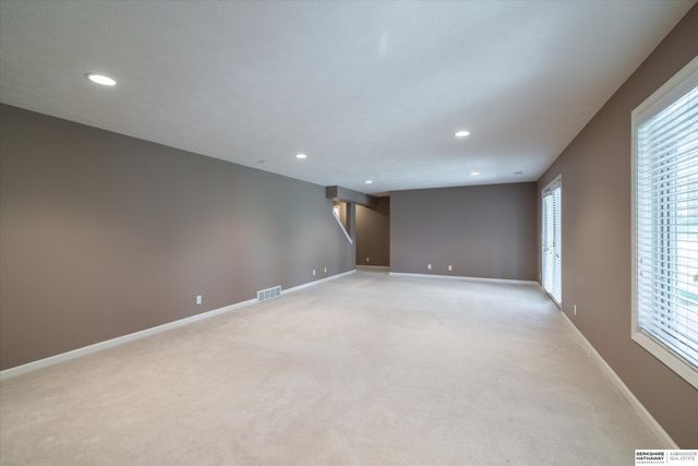 4715 N 134th Avenue, Omaha, NE 68164