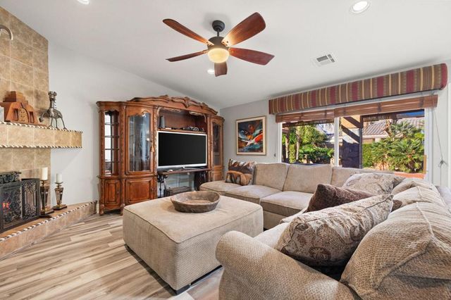 51425 Calle Quito, La Quinta, CA 92253