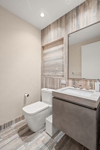 682 Atlantic Ave 4905, Boston, MA 02111