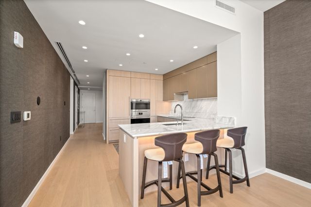 682 Atlantic Ave 4905, Boston, MA 02111