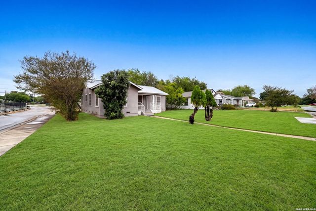 2451 W HUISACHE AVE, San Antonio, TX 78228