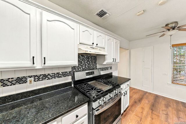 2451 W HUISACHE AVE, San Antonio, TX 78228