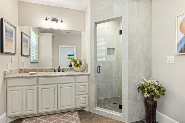 10020 Flight Plan Drive, Granbury, TX 76049