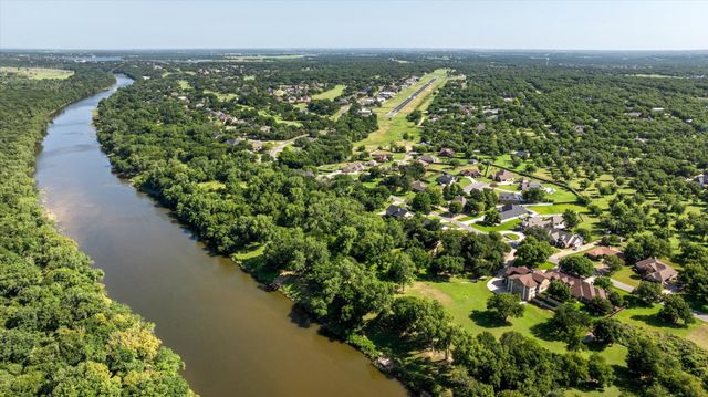 10020 Flight Plan Drive, Granbury, TX 76049