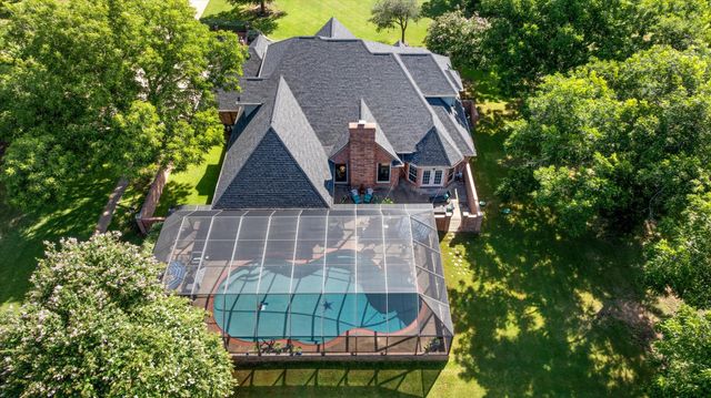 10020 Flight Plan Drive, Granbury, TX 76049