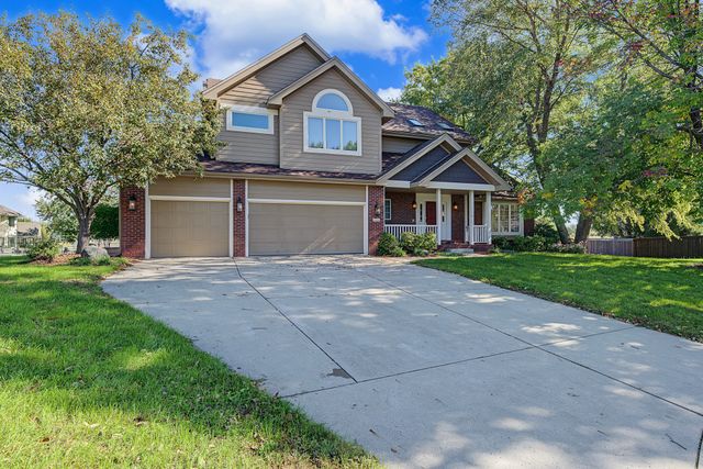 1025 NE Fountain View Court, Ankeny, IA 50021
