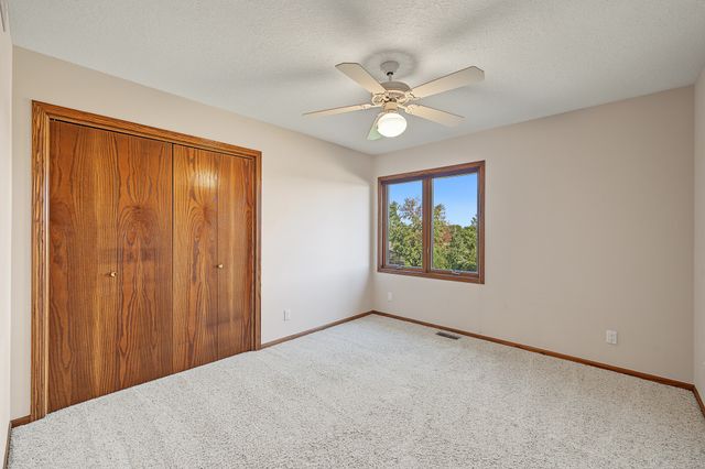 1025 NE Fountain View Court, Ankeny, IA 50021