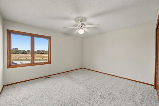1025 NE Fountain View Court, Ankeny, IA 50021