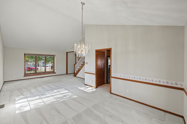 1025 NE Fountain View Court, Ankeny, IA 50021