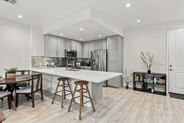 1218 Vista Heights Court, Thousand Oaks, CA 91320