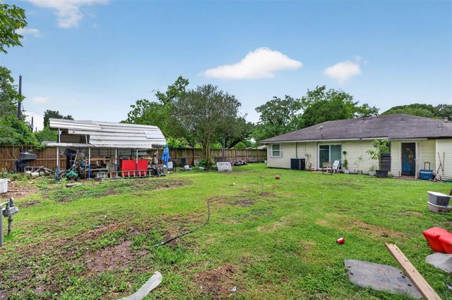 13919 Santa Teresa Road, Houston, TX 77045
