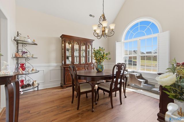 211 Ash Ridge Drive, New Market, AL 35761