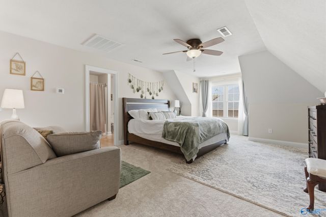 211 Ash Ridge Drive, New Market, AL 35761