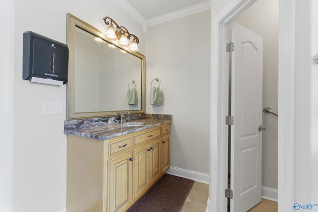 211 Ash Ridge Drive, New Market, AL 35761