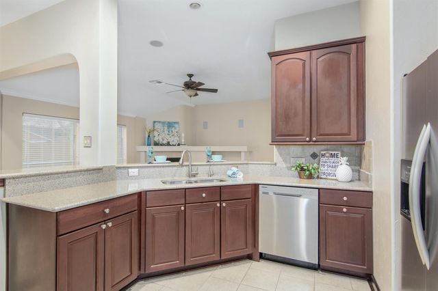 179 Greenridge Circle, League City, TX 77573