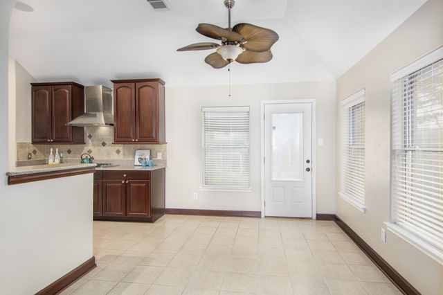 179 Greenridge Circle, League City, TX 77573