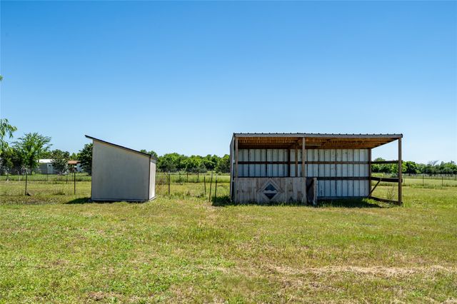 2104 County Road 2134, Caddo Mills, TX 75135