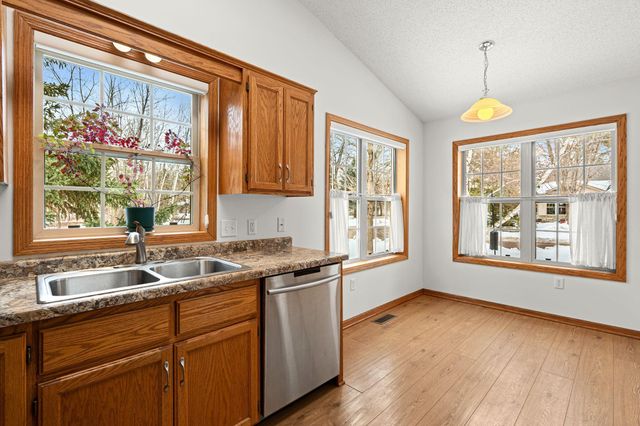 27765 Woodland Drive, Chisago City, MN 55013