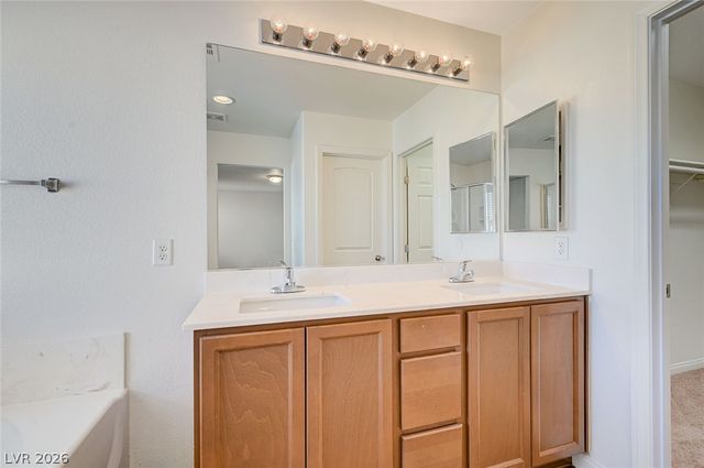 8858 Lake Myers Court, Las Vegas, NV 89139