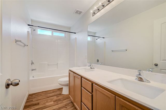 8858 Lake Myers Court, Las Vegas, NV 89139