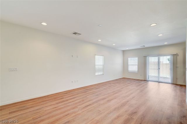 8858 Lake Myers Court, Las Vegas, NV 89139