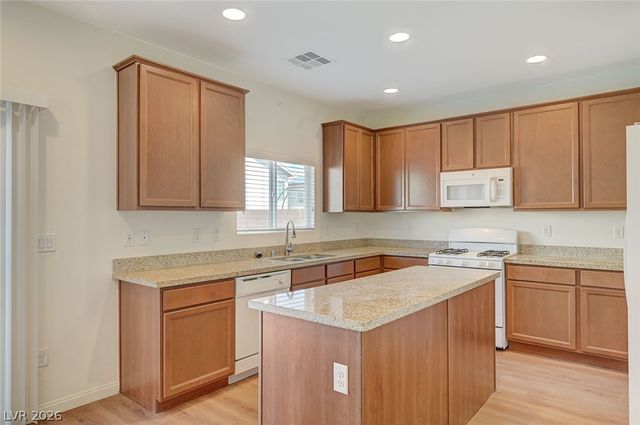 8858 Lake Myers Court, Las Vegas, NV 89139