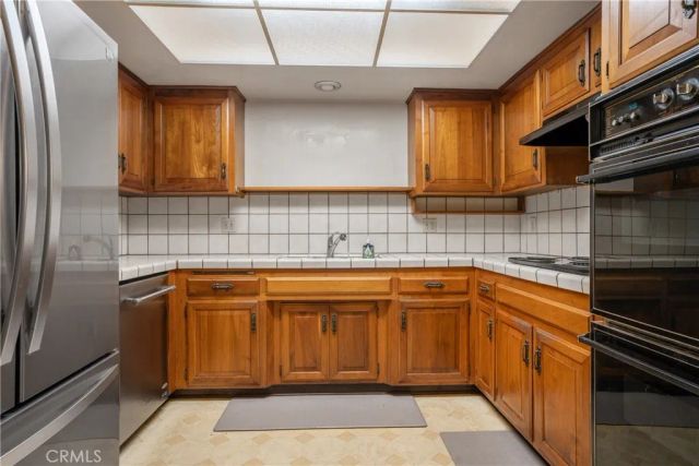 3141 E Palmyra Avenue, Orange, CA 92869