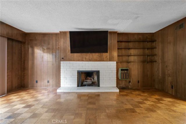 3141 E Palmyra Avenue, Orange, CA 92869