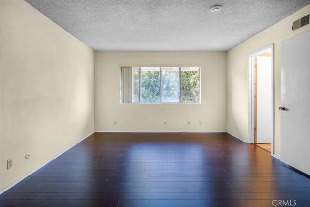 3141 E Palmyra Avenue, Orange, CA 92869
