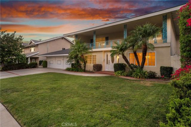 3141 E Palmyra Avenue, Orange, CA 92869