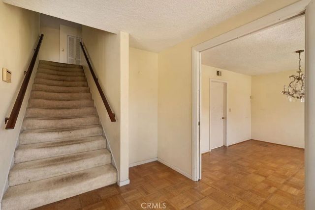 3141 E Palmyra Avenue, Orange, CA 92869