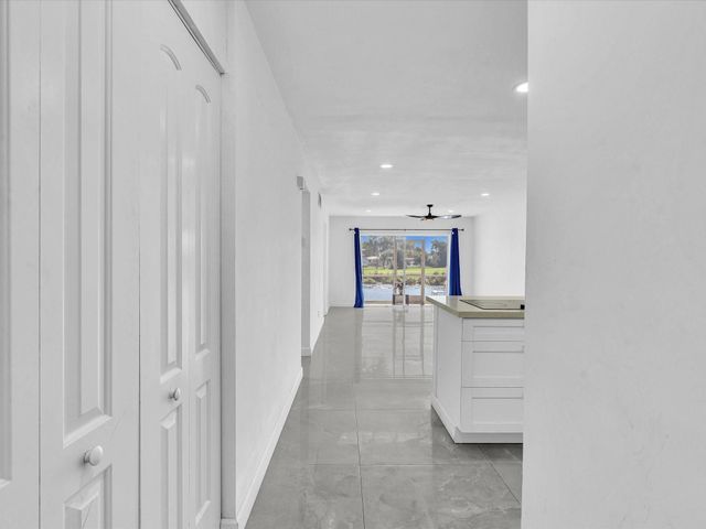 2451 SW 82nd Avenue 108, Davie, FL 33324