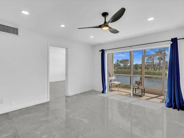 2451 SW 82nd Avenue 108, Davie, FL 33324