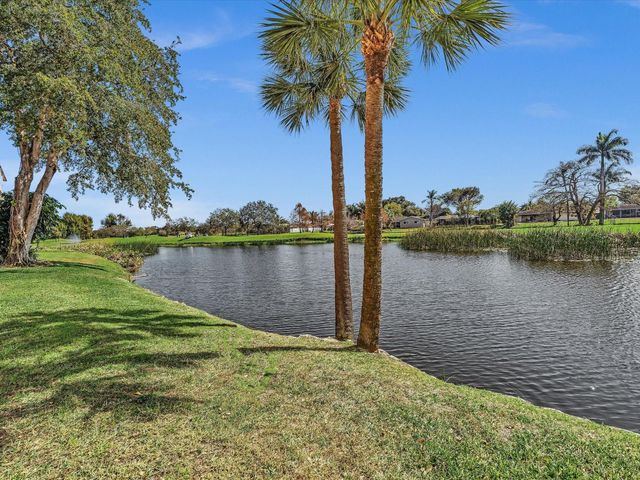 2451 SW 82nd Avenue 108, Davie, FL 33324