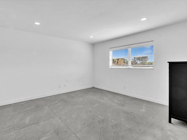 2451 SW 82nd Avenue 108, Davie, FL 33324