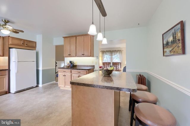 2514 SPLIT RAIL DR, East Petersburg, PA 17520