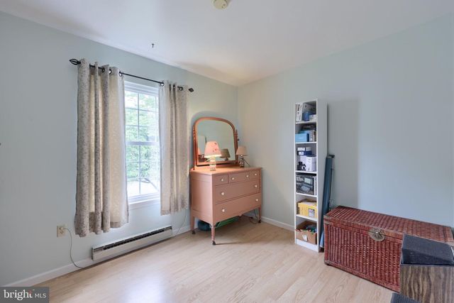 2514 SPLIT RAIL DR, East Petersburg, PA 17520