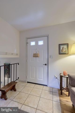 2514 SPLIT RAIL DR, East Petersburg, PA 17520