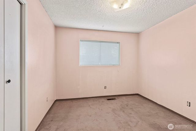 177 Whitney Boulevard, Chehalis, WA 98532