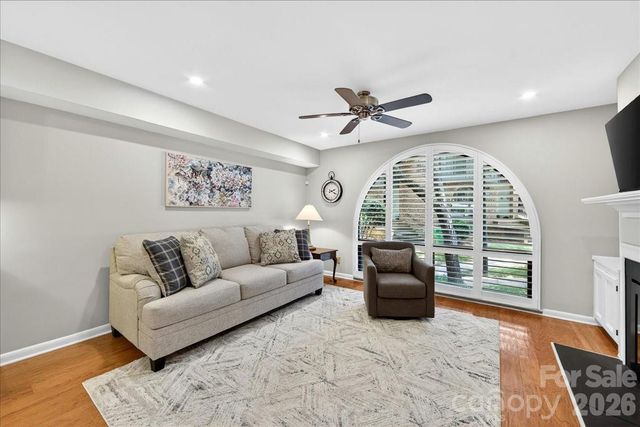 5803 Sharon Road K, Charlotte, NC 28210