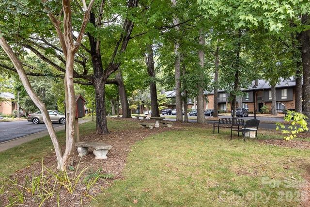 5803 Sharon Road K, Charlotte, NC 28210
