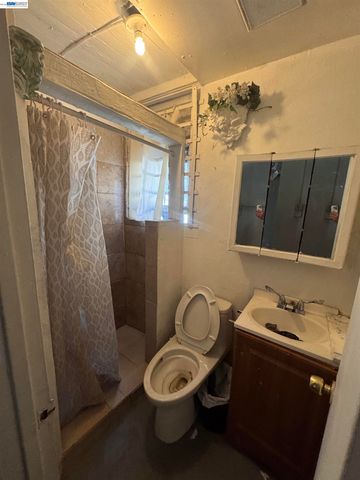 4200 Foothill Blvd, Oakland, CA 94601