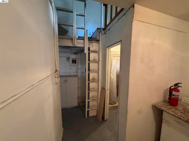 4200 Foothill Blvd, Oakland, CA 94601
