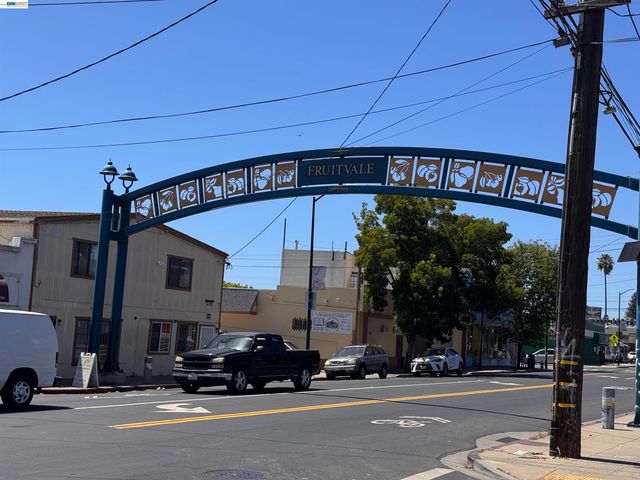 4200 Foothill Blvd, Oakland, CA 94601