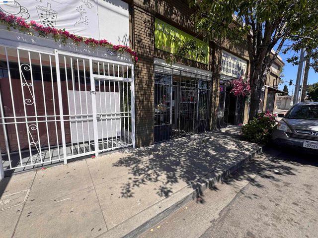 4200 Foothill Blvd, Oakland, CA 94601