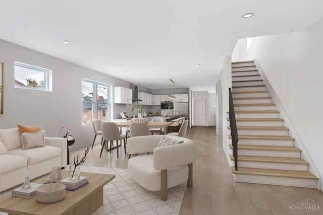 271 Strader Avenue, Cincinnati, OH 45226