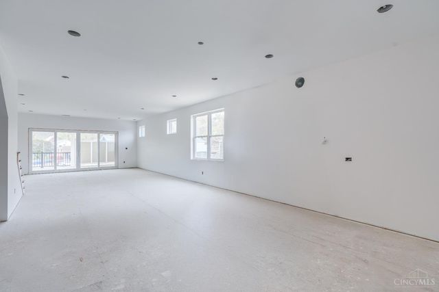 271 Strader Avenue, Cincinnati, OH 45226