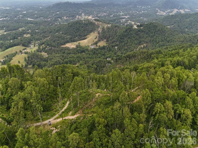 566 Elk Mountain Scenic Highway, Asheville, NC 28804
