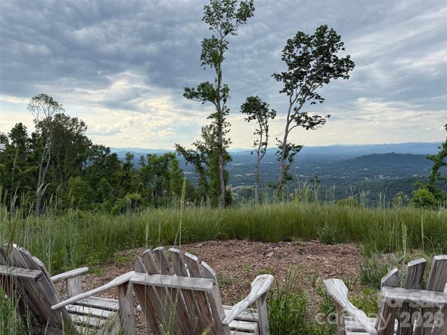 566 Elk Mountain Scenic Highway, Asheville, NC 28804